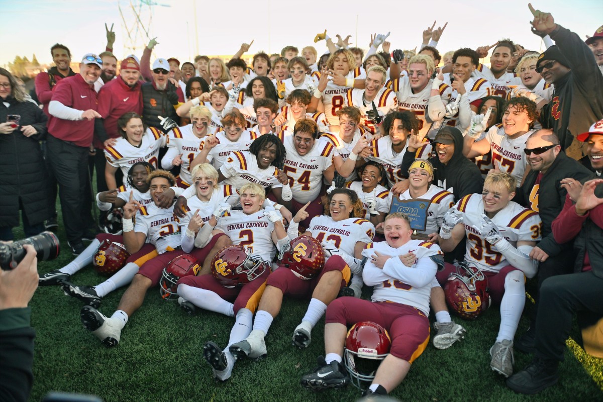a Central Catholic Tualatin 6A Oregon football final November 22 2023 Leon Neuschwander 100